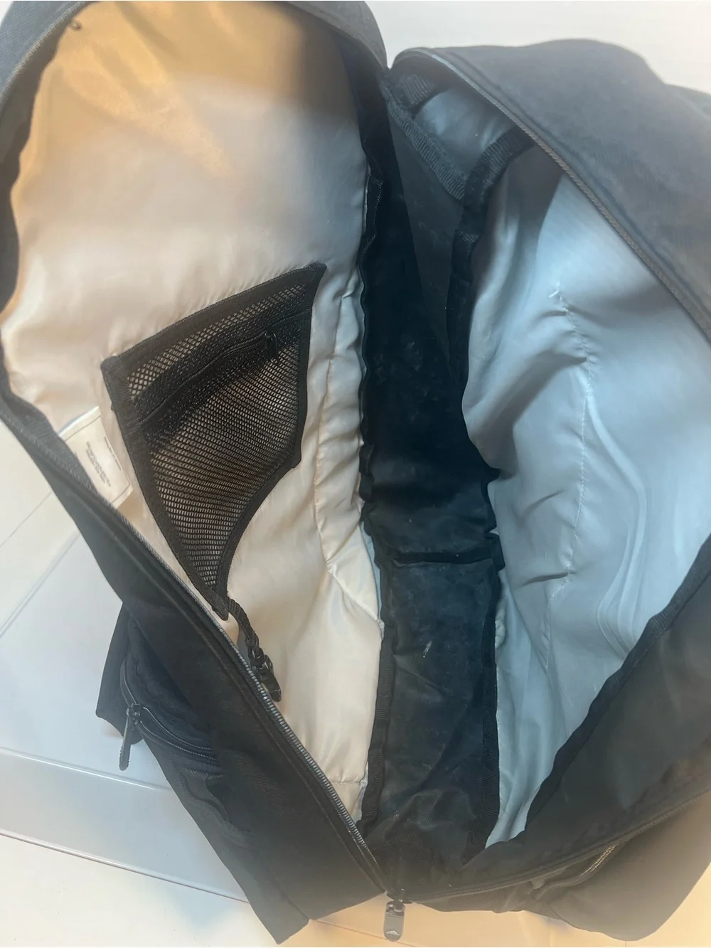 Rare adidas Baby Blue and Black Slingback Spring Load Backpack with Mesh Front. - Picture 9 of 16